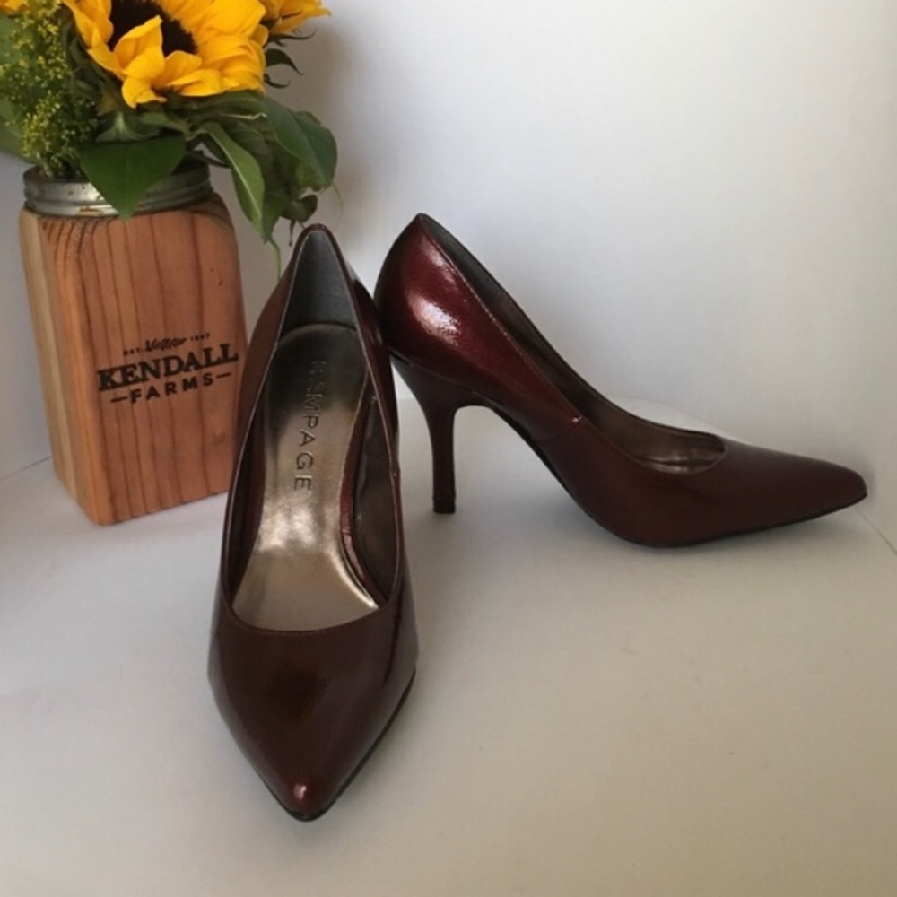Rampage New Metallic Burgundy Classic Pumps